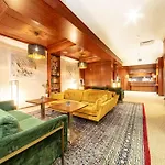 Hotel Arotel Living