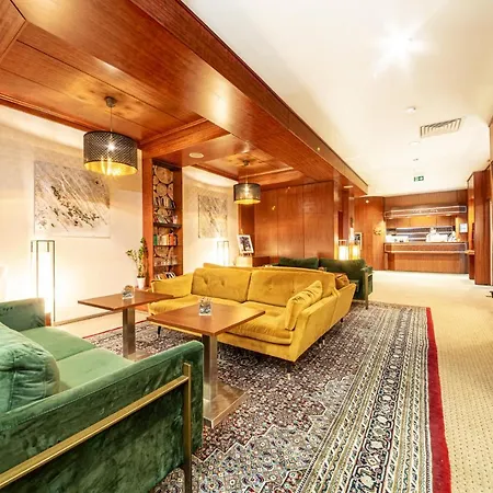 Arotel Living 3*