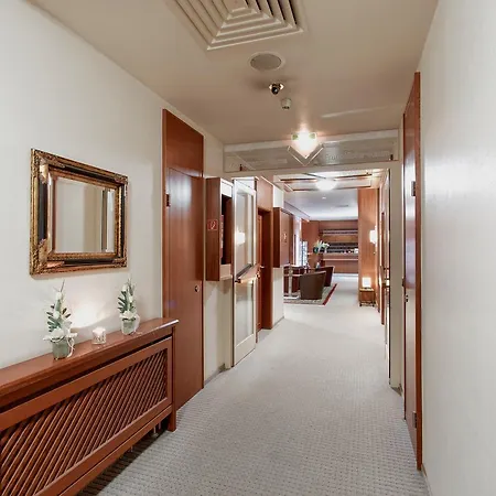 Arotel Living