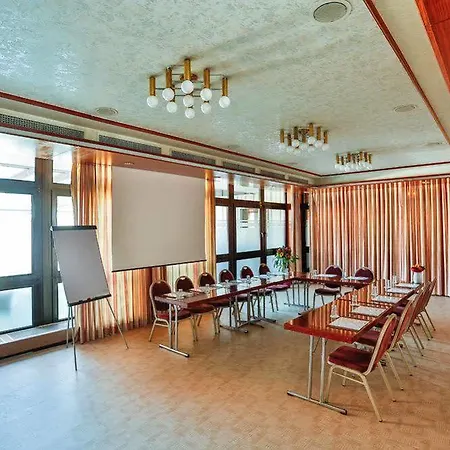 Arotel Living Hotel 3*