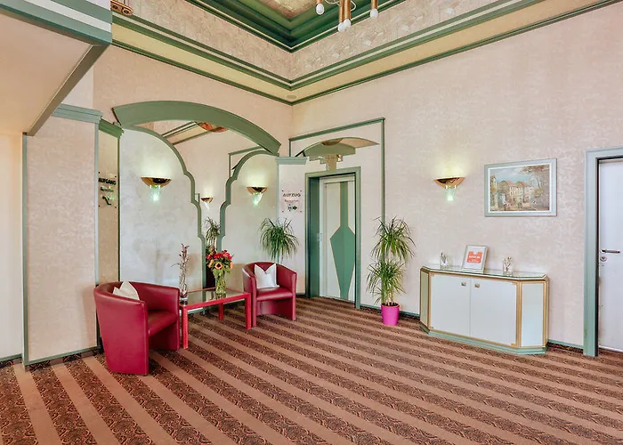 Hotel Arotel Living