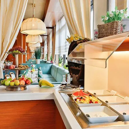Hotel Arotel Living 3*